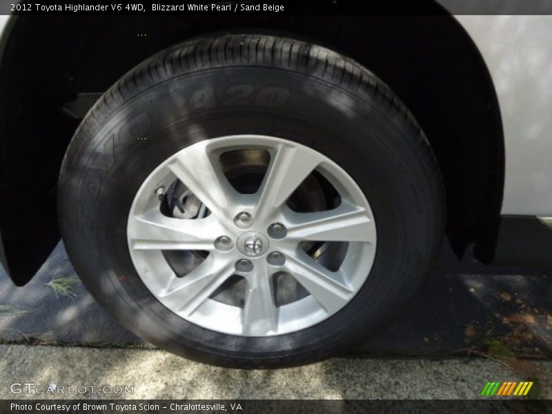 Blizzard White Pearl / Sand Beige 2012 Toyota Highlander V6 4WD