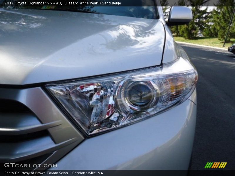 Blizzard White Pearl / Sand Beige 2012 Toyota Highlander V6 4WD
