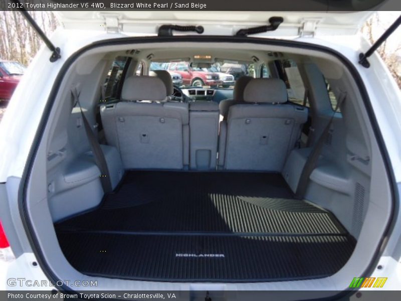 Blizzard White Pearl / Sand Beige 2012 Toyota Highlander V6 4WD