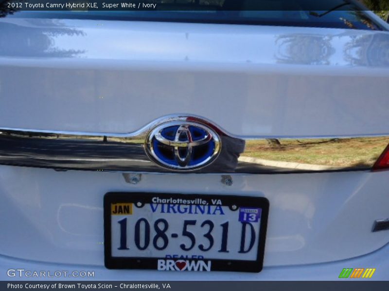 Super White / Ivory 2012 Toyota Camry Hybrid XLE