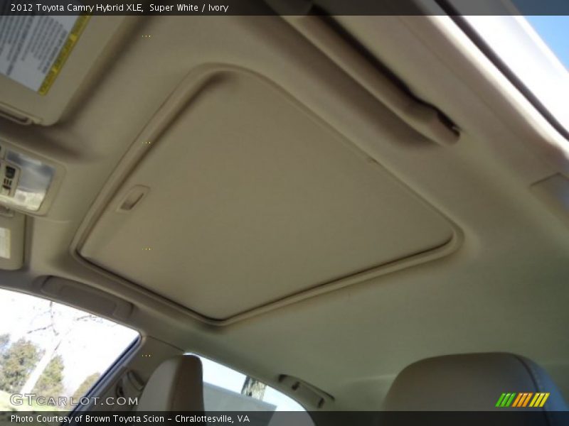 Super White / Ivory 2012 Toyota Camry Hybrid XLE