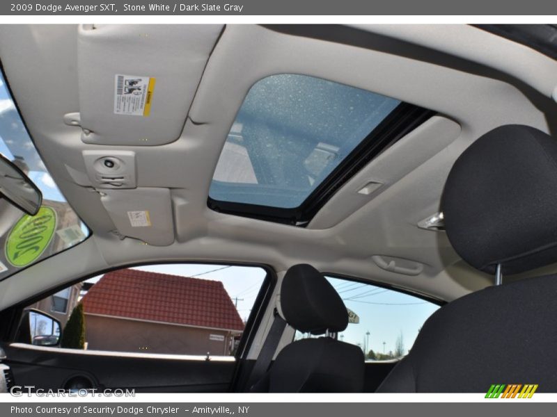 Stone White / Dark Slate Gray 2009 Dodge Avenger SXT