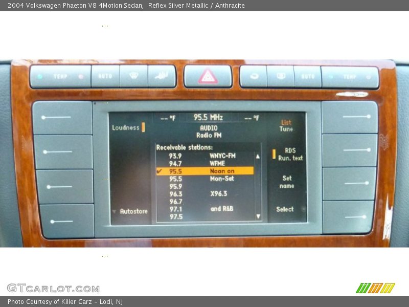 Reflex Silver Metallic / Anthracite 2004 Volkswagen Phaeton V8 4Motion Sedan