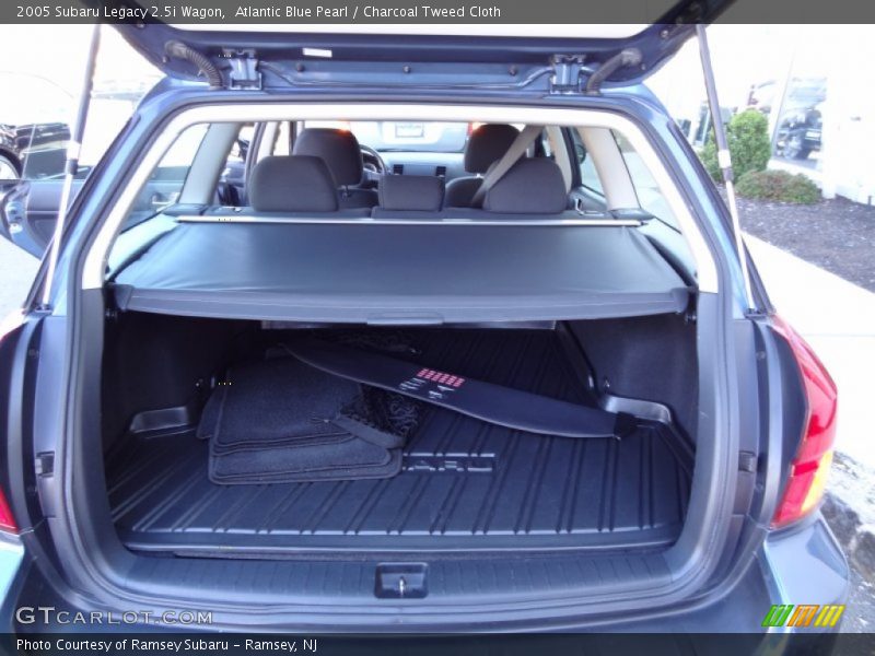 Atlantic Blue Pearl / Charcoal Tweed Cloth 2005 Subaru Legacy 2.5i Wagon