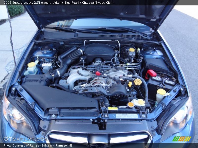 Atlantic Blue Pearl / Charcoal Tweed Cloth 2005 Subaru Legacy 2.5i Wagon