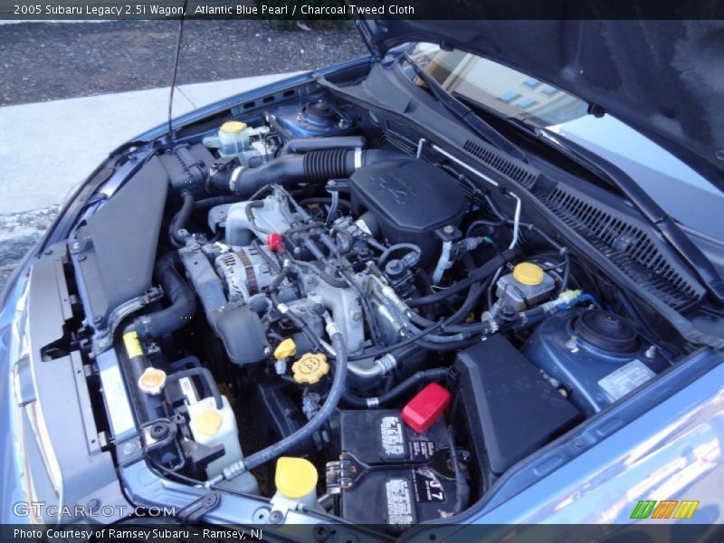Atlantic Blue Pearl / Charcoal Tweed Cloth 2005 Subaru Legacy 2.5i Wagon