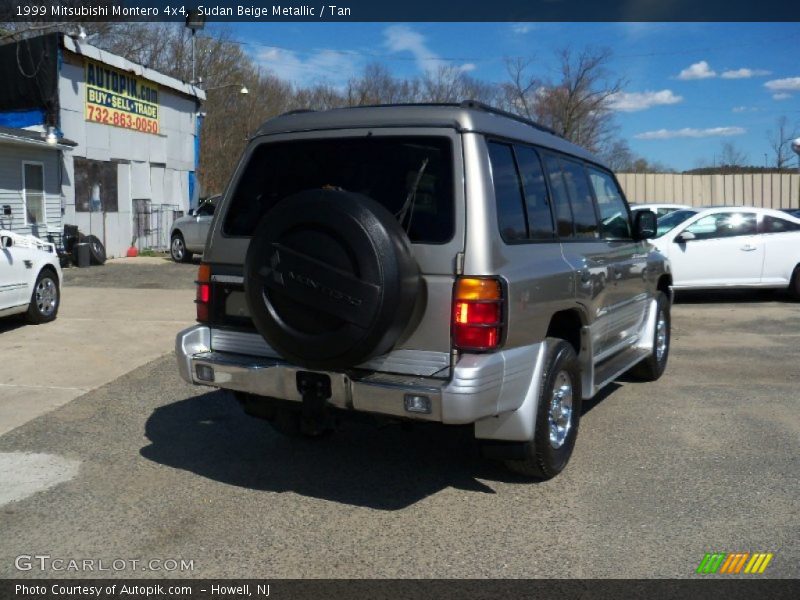Sudan Beige Metallic / Tan 1999 Mitsubishi Montero 4x4