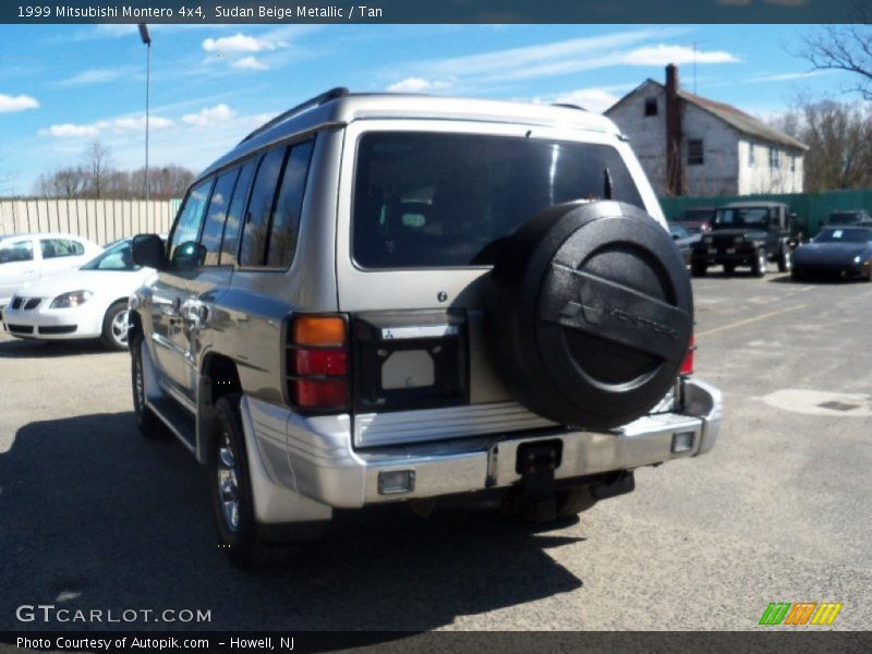 Sudan Beige Metallic / Tan 1999 Mitsubishi Montero 4x4