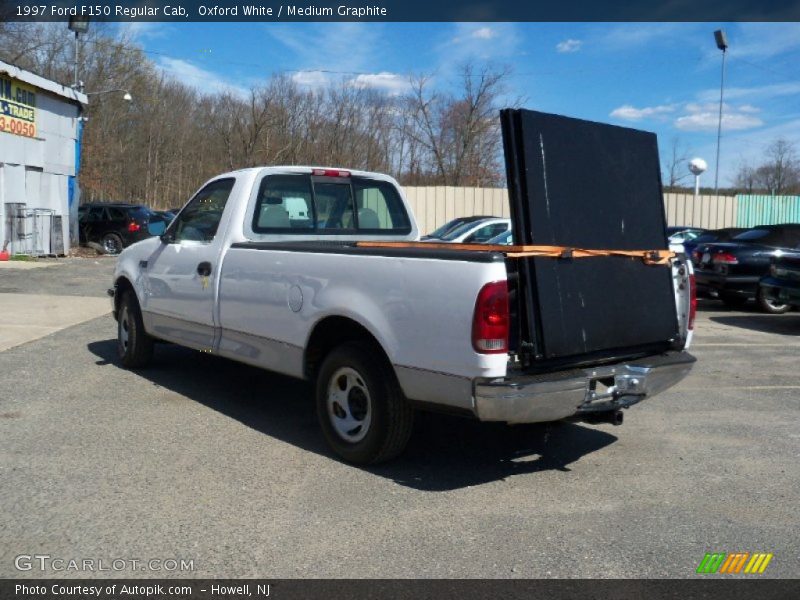 Oxford White / Medium Graphite 1997 Ford F150 Regular Cab