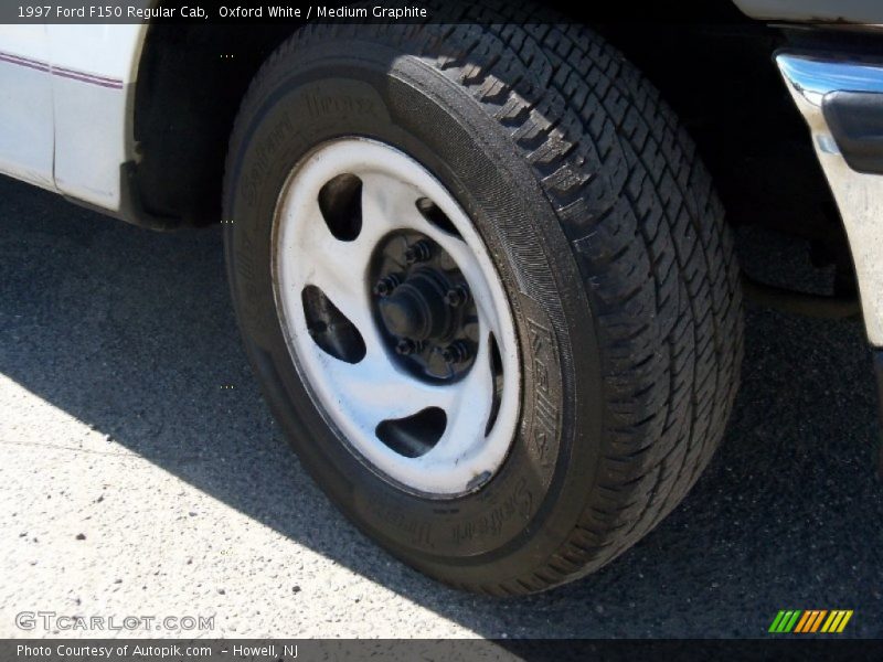 Oxford White / Medium Graphite 1997 Ford F150 Regular Cab