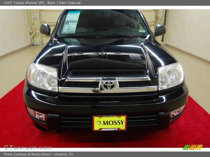 Black / Dark Charcoal 2005 Toyota 4Runner SR5