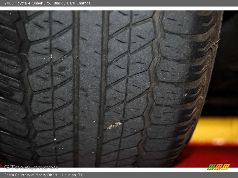 Black / Dark Charcoal 2005 Toyota 4Runner SR5