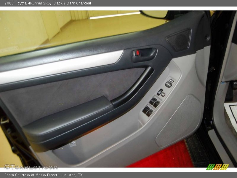 Black / Dark Charcoal 2005 Toyota 4Runner SR5