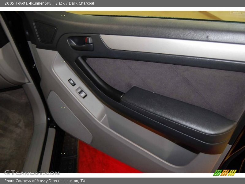 Black / Dark Charcoal 2005 Toyota 4Runner SR5