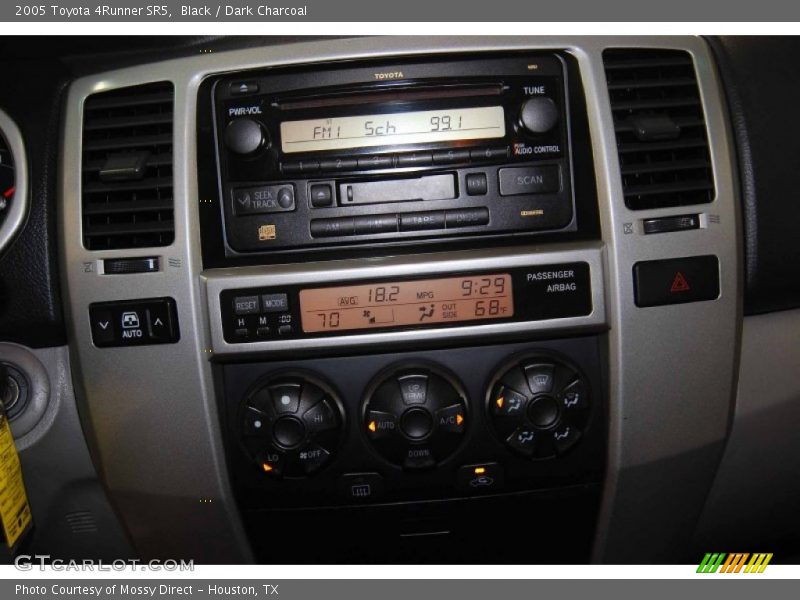 Black / Dark Charcoal 2005 Toyota 4Runner SR5