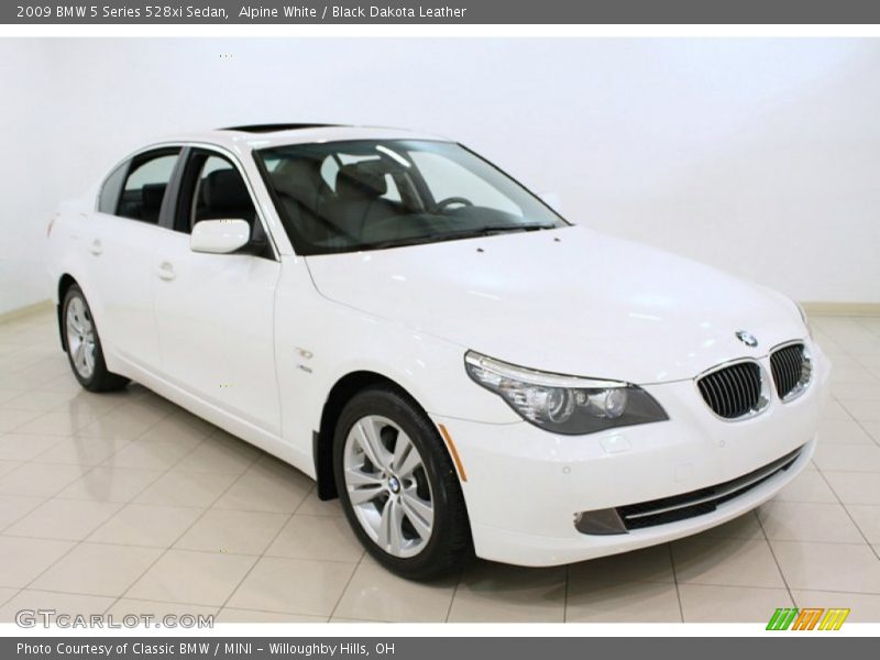 Alpine White / Black Dakota Leather 2009 BMW 5 Series 528xi Sedan