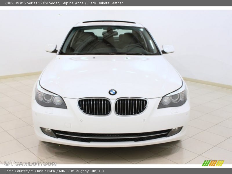 Alpine White / Black Dakota Leather 2009 BMW 5 Series 528xi Sedan
