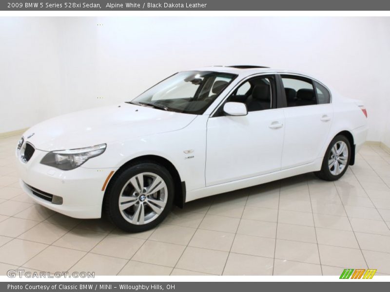 Alpine White / Black Dakota Leather 2009 BMW 5 Series 528xi Sedan