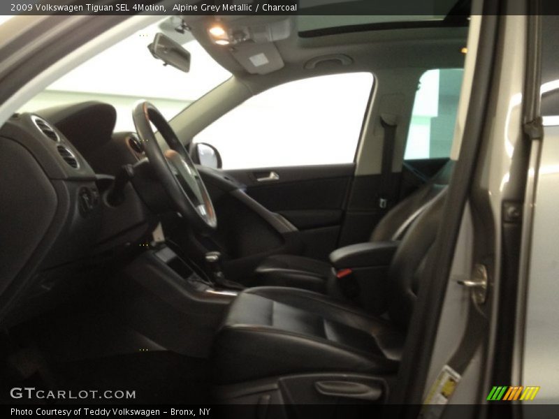 Alpine Grey Metallic / Charcoal 2009 Volkswagen Tiguan SEL 4Motion