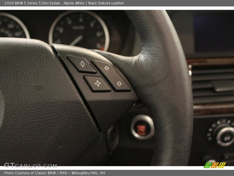 Alpine White / Black Dakota Leather 2009 BMW 5 Series 528xi Sedan