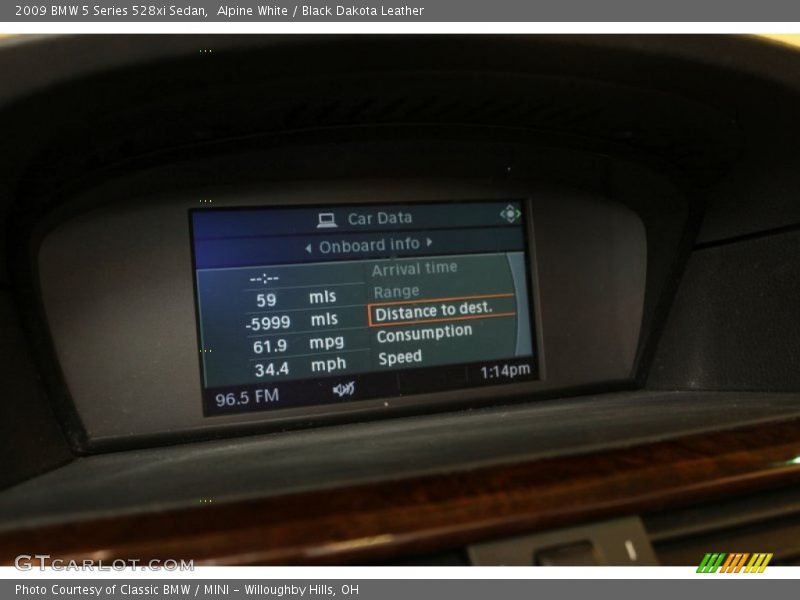 Alpine White / Black Dakota Leather 2009 BMW 5 Series 528xi Sedan