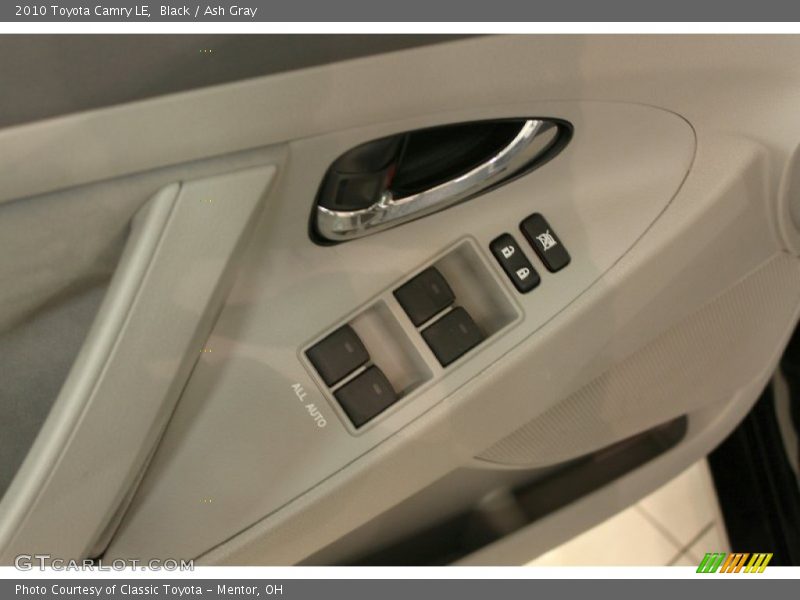 Black / Ash Gray 2010 Toyota Camry LE