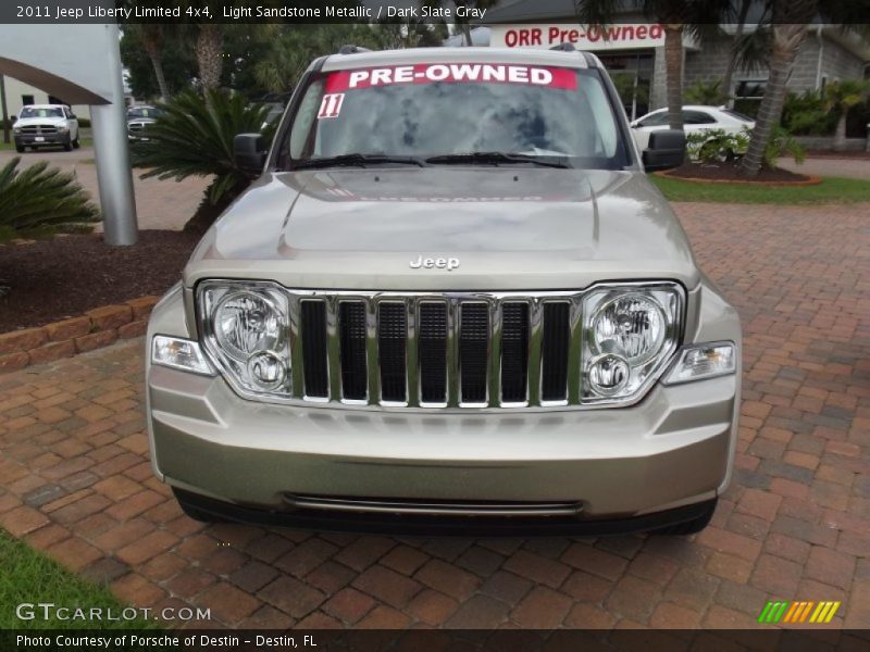 Light Sandstone Metallic / Dark Slate Gray 2011 Jeep Liberty Limited 4x4