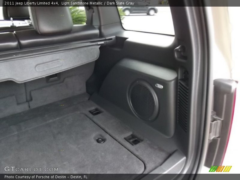 Light Sandstone Metallic / Dark Slate Gray 2011 Jeep Liberty Limited 4x4