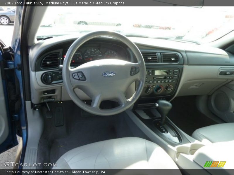 Medium Royal Blue Metallic / Medium Graphite 2002 Ford Taurus SES