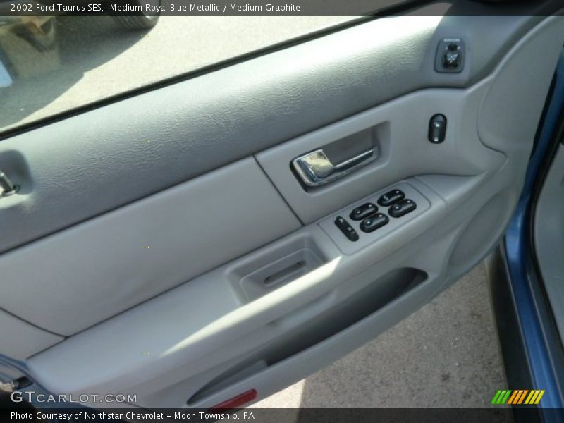 Medium Royal Blue Metallic / Medium Graphite 2002 Ford Taurus SES