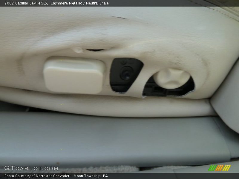 Cashmere Metallic / Neutral Shale 2002 Cadillac Seville SLS