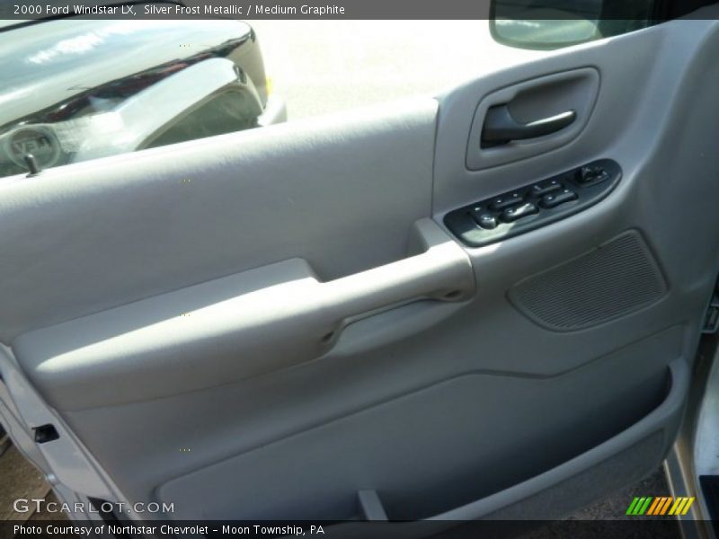 Silver Frost Metallic / Medium Graphite 2000 Ford Windstar LX