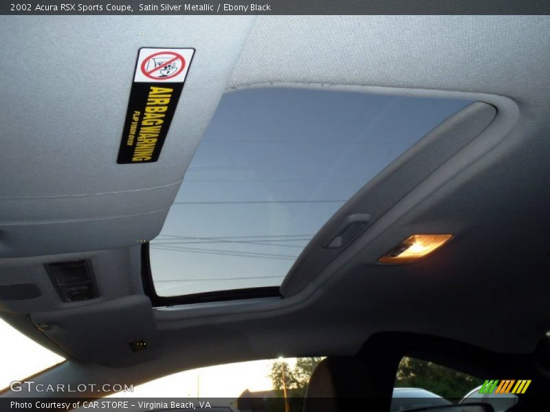 Sunroof of 2002 RSX Sports Coupe