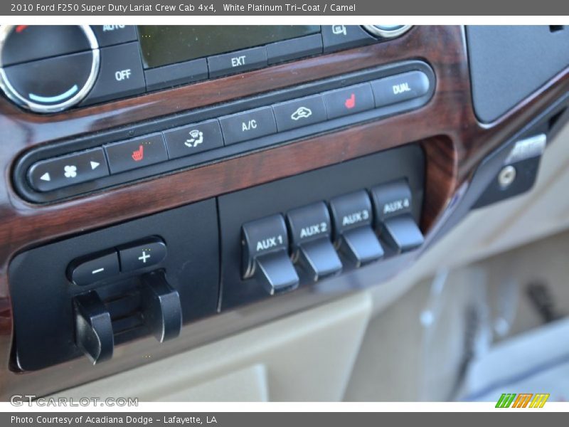White Platinum Tri-Coat / Camel 2010 Ford F250 Super Duty Lariat Crew Cab 4x4