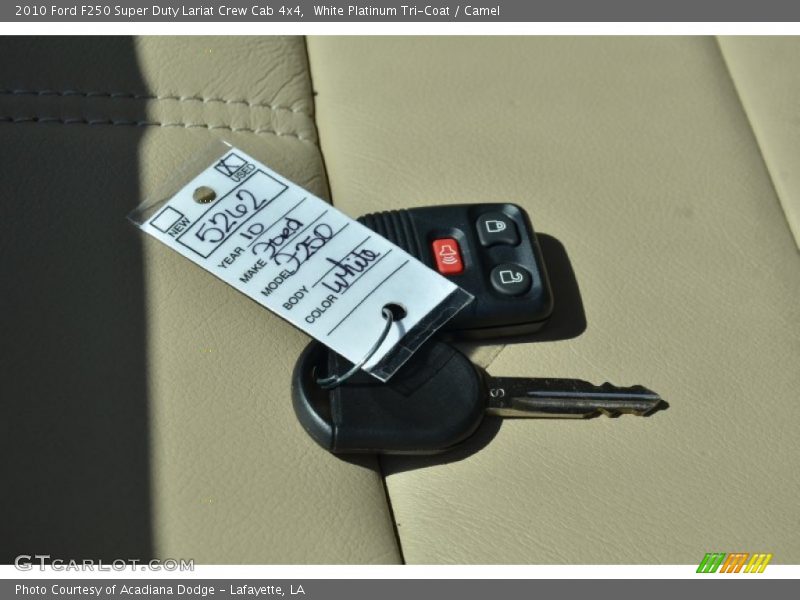 White Platinum Tri-Coat / Camel 2010 Ford F250 Super Duty Lariat Crew Cab 4x4