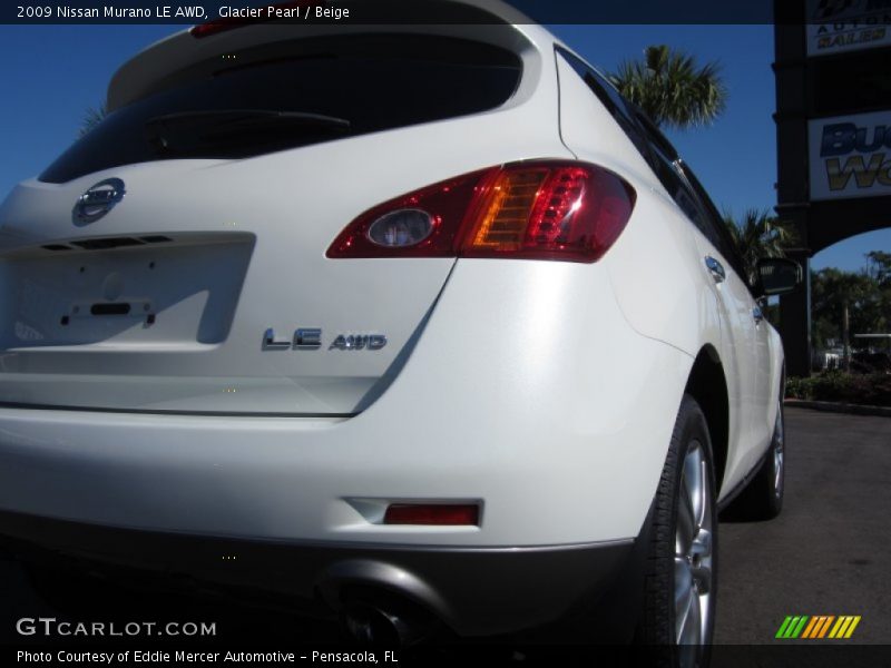 Glacier Pearl / Beige 2009 Nissan Murano LE AWD