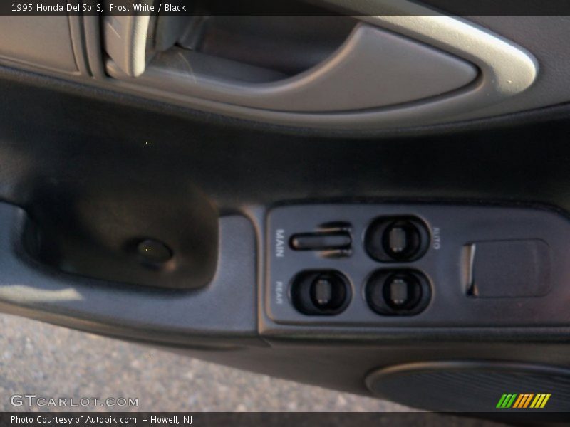 Frost White / Black 1995 Honda Del Sol S