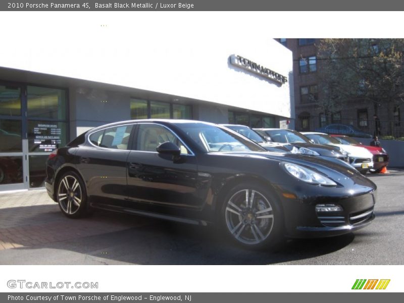 Basalt Black Metallic / Luxor Beige 2010 Porsche Panamera 4S