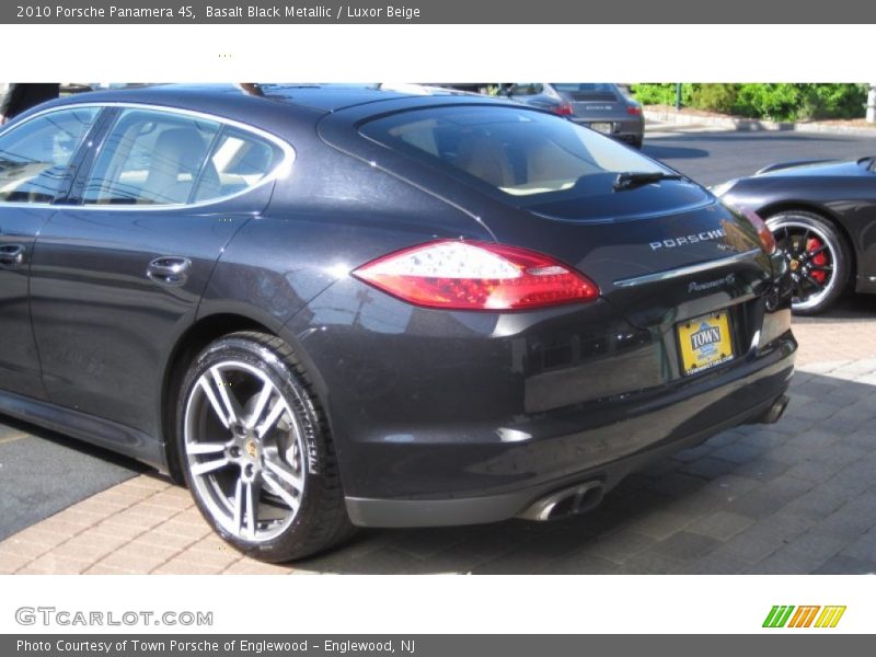 Basalt Black Metallic / Luxor Beige 2010 Porsche Panamera 4S
