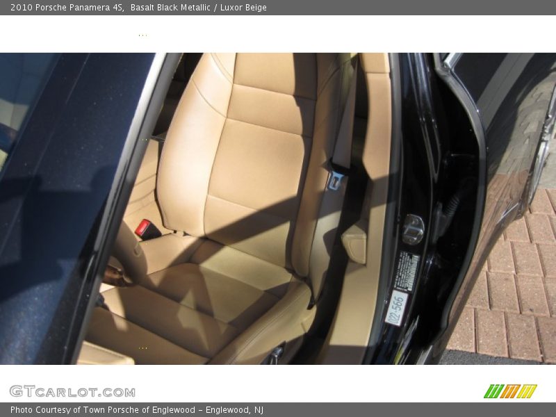 Basalt Black Metallic / Luxor Beige 2010 Porsche Panamera 4S