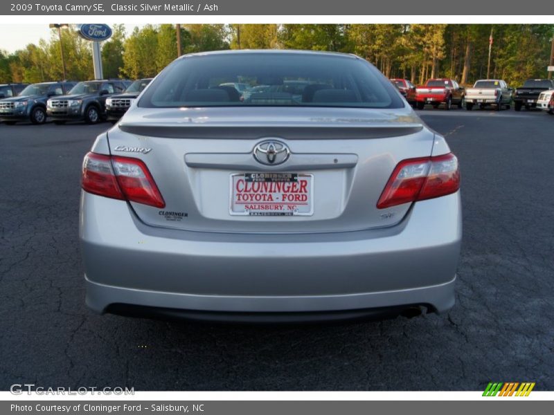 Classic Silver Metallic / Ash 2009 Toyota Camry SE