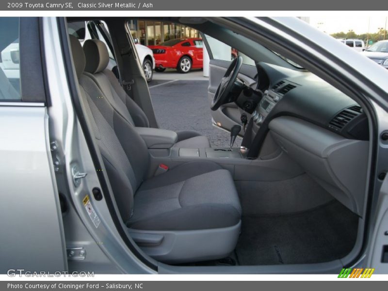 Classic Silver Metallic / Ash 2009 Toyota Camry SE
