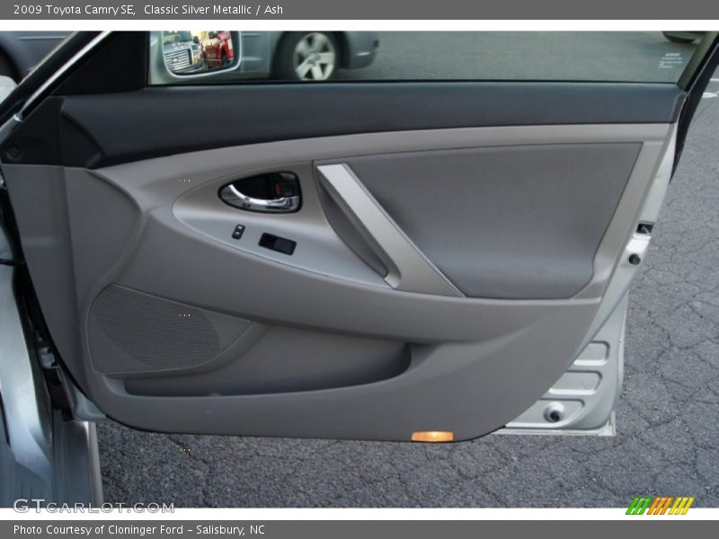 Classic Silver Metallic / Ash 2009 Toyota Camry SE
