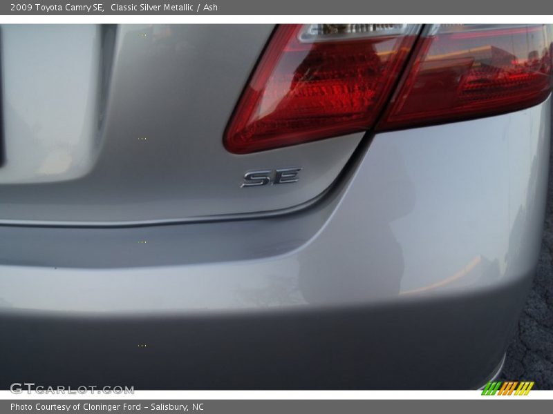 Classic Silver Metallic / Ash 2009 Toyota Camry SE