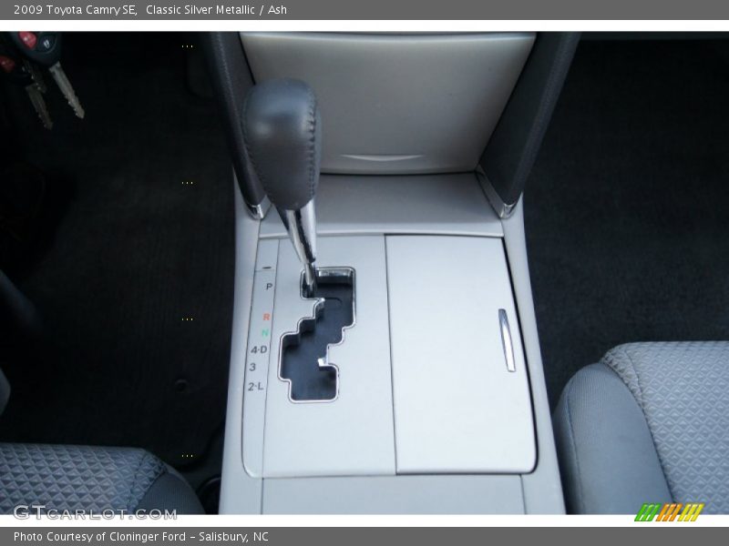 Classic Silver Metallic / Ash 2009 Toyota Camry SE