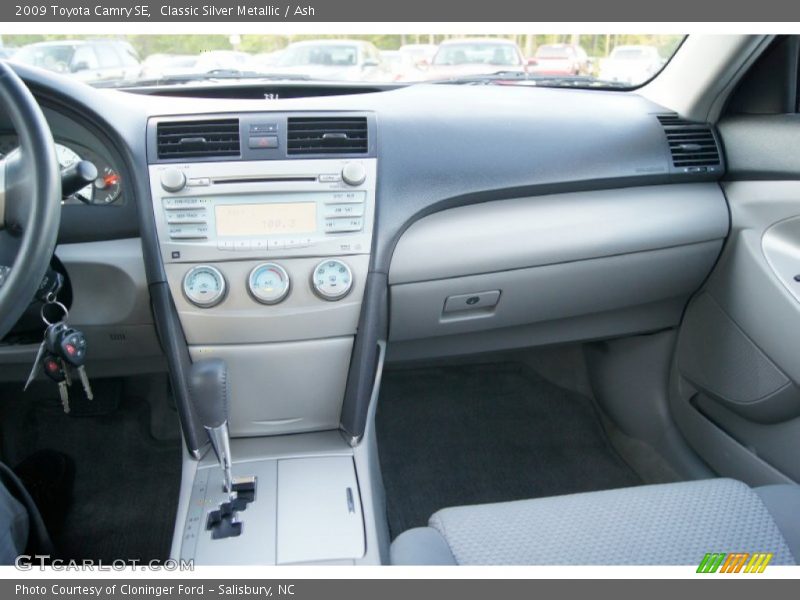 Classic Silver Metallic / Ash 2009 Toyota Camry SE