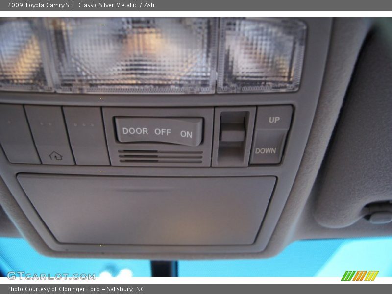Classic Silver Metallic / Ash 2009 Toyota Camry SE