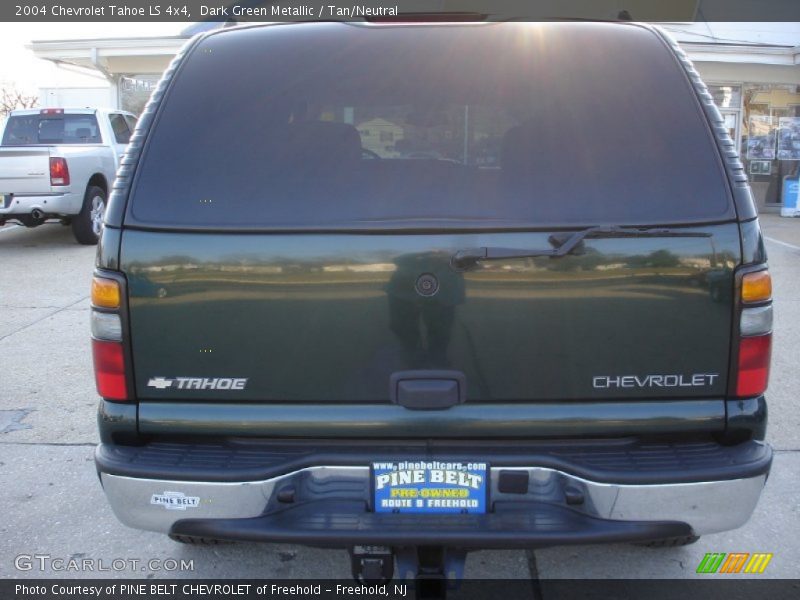 Dark Green Metallic / Tan/Neutral 2004 Chevrolet Tahoe LS 4x4