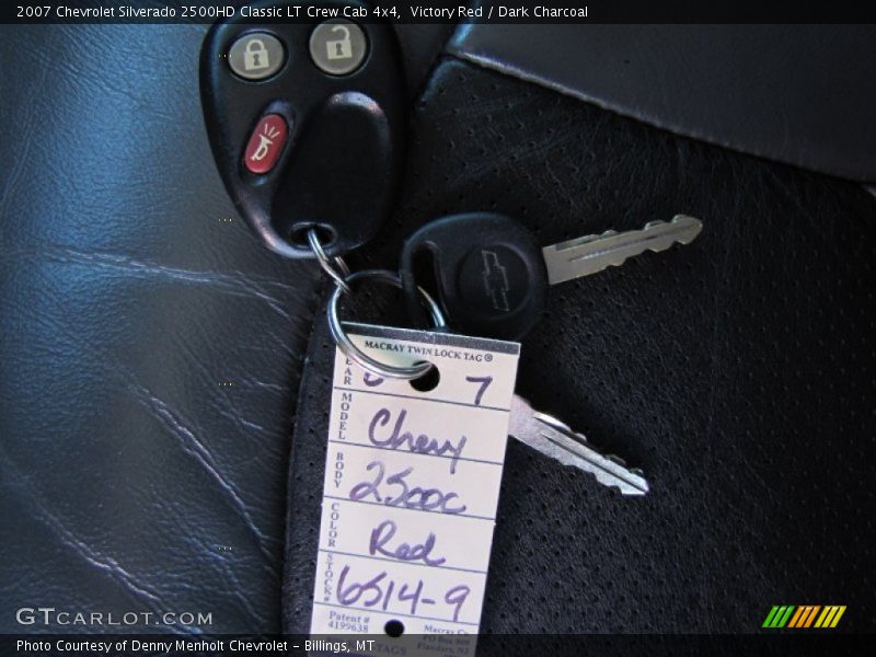Victory Red / Dark Charcoal 2007 Chevrolet Silverado 2500HD Classic LT Crew Cab 4x4