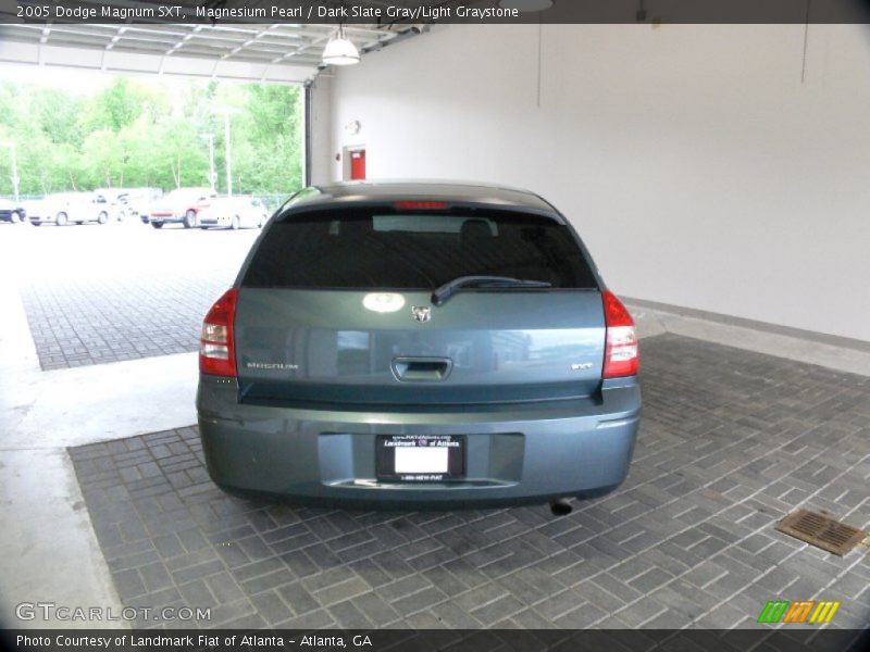 Magnesium Pearl / Dark Slate Gray/Light Graystone 2005 Dodge Magnum SXT